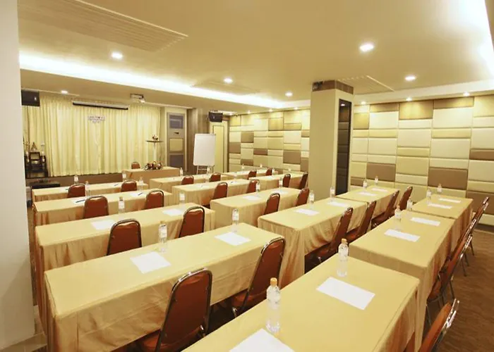 里诺娃酒店 酒店 5*